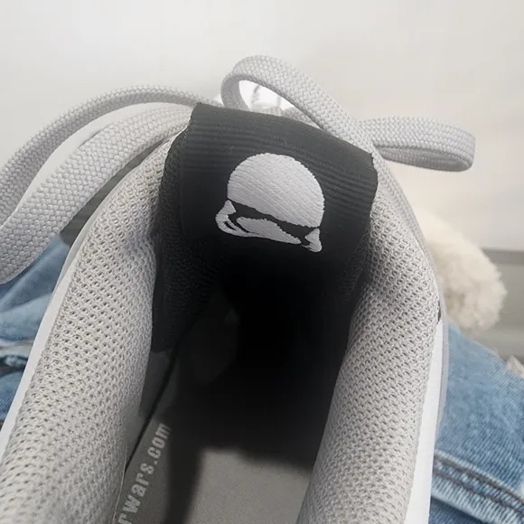 [ ADIDAS] boys STAR WARS WHITE&amp; BLACK SNEAKERS SIZE 2, NEVER WORN!!