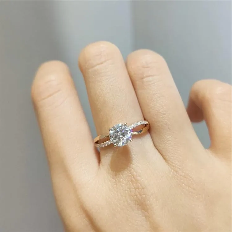 18k Rose Gold Round Cut 1.0 Ct Diamond Solitaire Engagement Ring