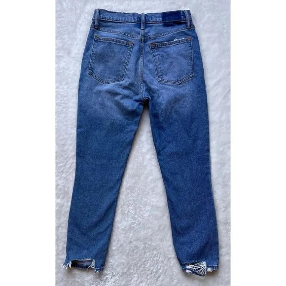 Abercrombie &amp; Fitch High Rise Skinny Jean in Medium, Size 26/2S