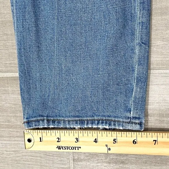 Abercrombie &amp; Fitch The Ankle Straight Ultra High Rise in Light Wash Denim Sz 27