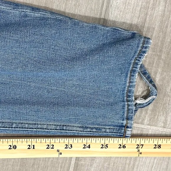 Abercrombie &amp; Fitch The Ankle Straight Ultra High Rise in Light Wash Denim Sz 27