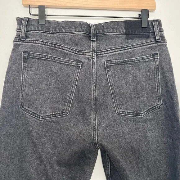 Abercrombie &amp; Fitch The Mom Jean High Rise 29 Short Black Denim Tapered Leg 90s