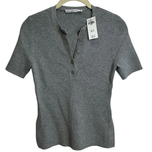 ABERCROMBIE AND FITCH Slim Henley Sweater Tee, Size SMALL