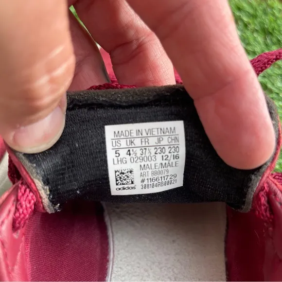 adidas Campus Collegiate Burgundy size 5m/6.5w