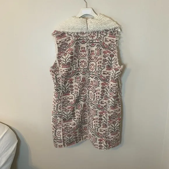 Anthropologie Hei Hei Faux Fur vest Size Medium