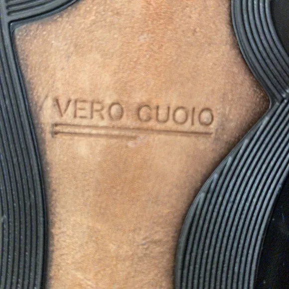 Bacco Bucci Vero Cuoio Suede Slip Ons.  Made in Italy.  Size 13.