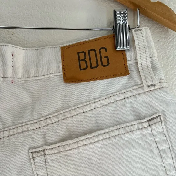 BDG | A-Line White Distressed Denim Shorts