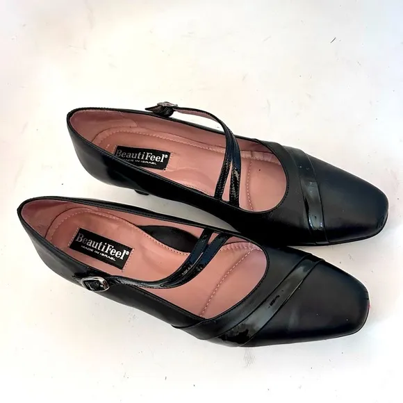 BEAUTIFEEL Women's Julie Leather and Patent Leather Maryjane Pump Size 38 7.5