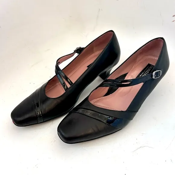 BEAUTIFEEL Women's Julie Leather and Patent Leather Maryjane Pump Size 38 7.5