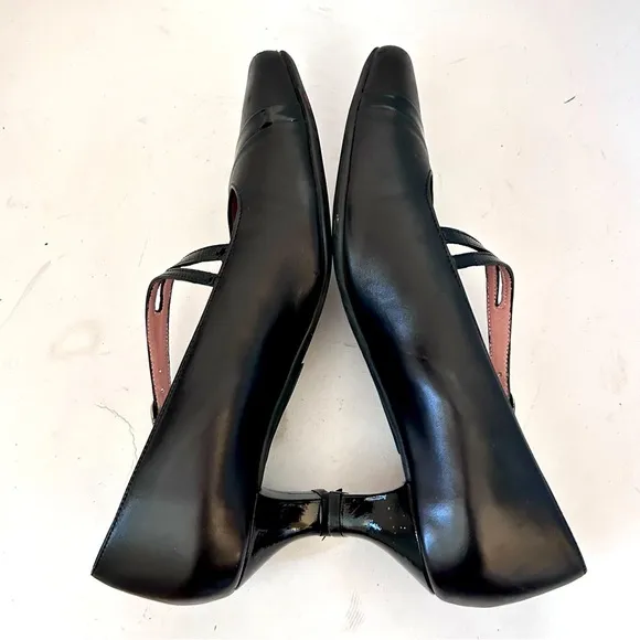 BEAUTIFEEL Women's Julie Leather and Patent Leather Maryjane Pump Size 38 7.5