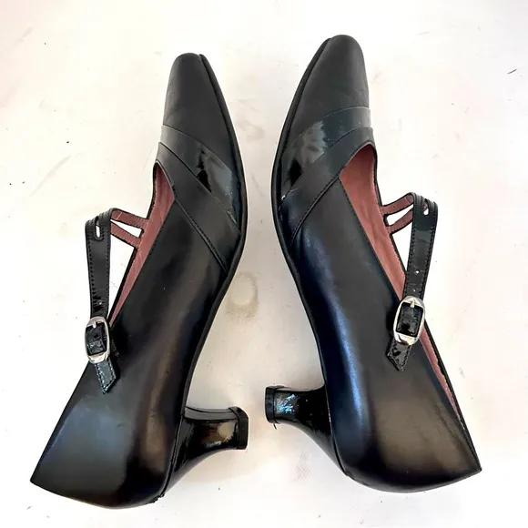 BEAUTIFEEL Women's Julie Leather and Patent Leather Maryjane Pump Size 38 7.5