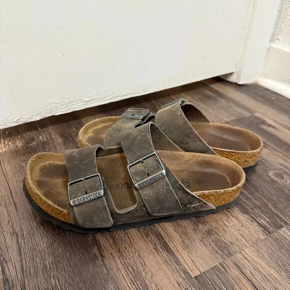 Birkenstock Arizona Sandals Women’s Size 6 Men’s Size 5