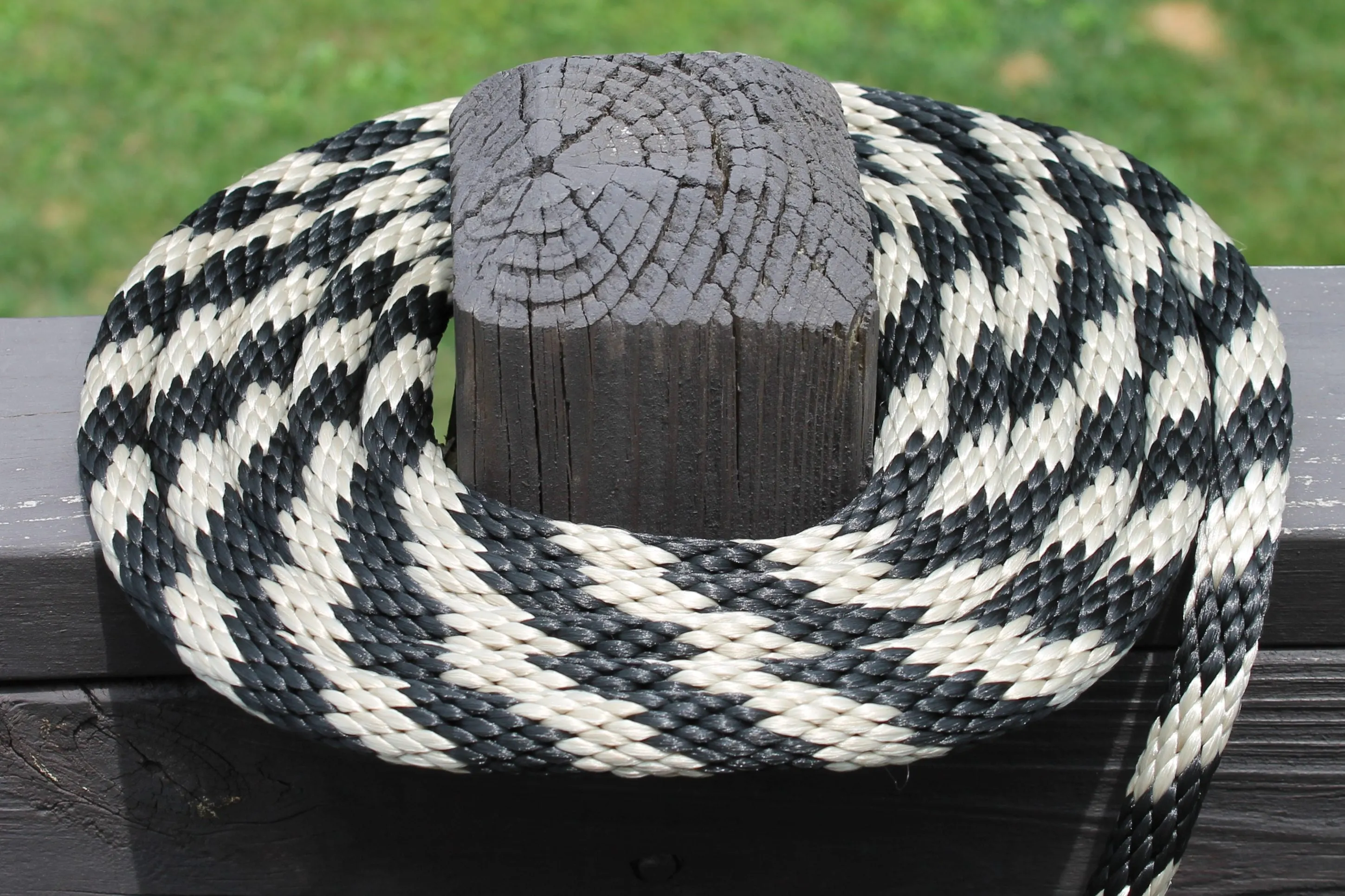 Black and Tan Solid Braided Multifilament Polypropylene Rope