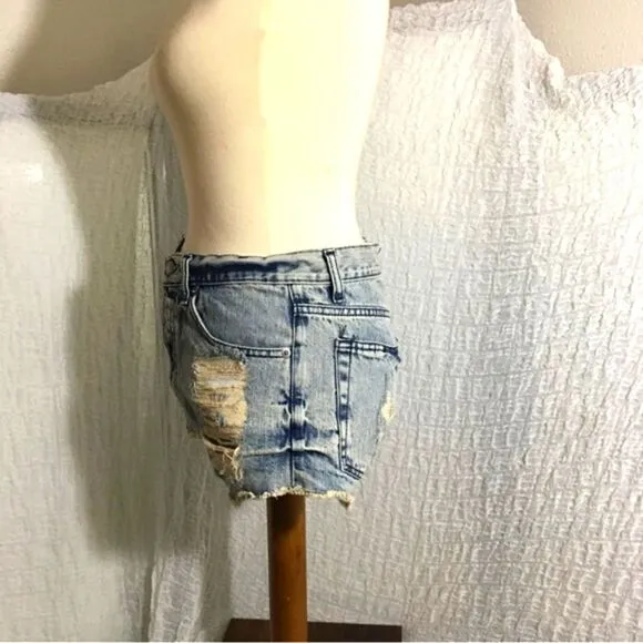 Brandy &amp; Mellville Destroyed Shorts Size 40 (L)