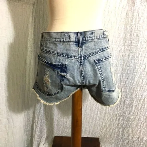 Brandy &amp; Mellville Destroyed Shorts Size 40 (L)