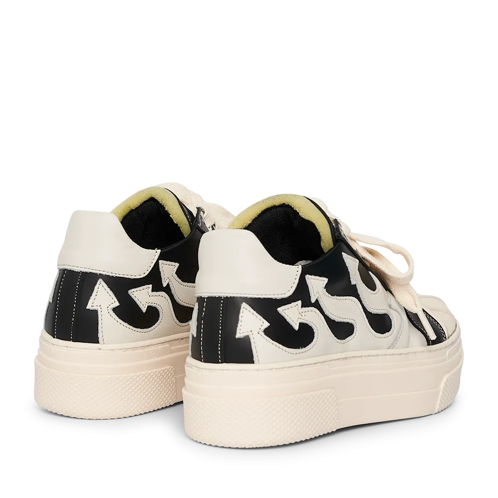 CALIPSO FLAME – Black White Low