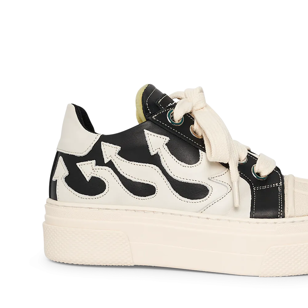 CALIPSO FLAME – Black White Low