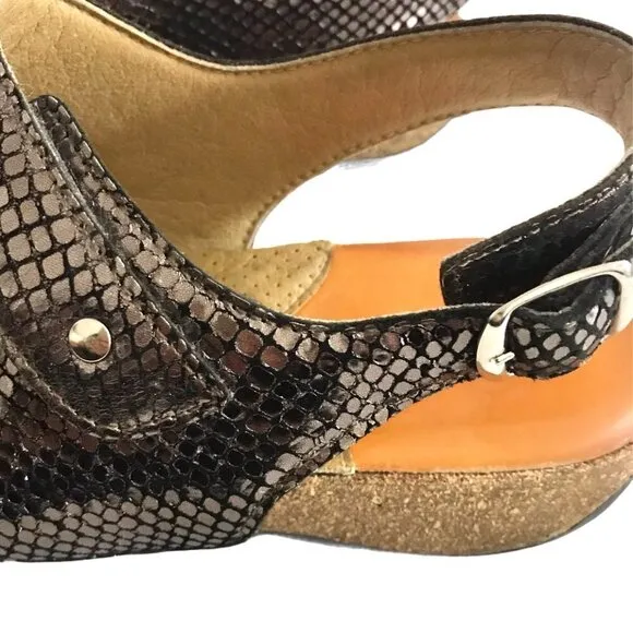 CALZAMEDI SPAIN Metallic Leather Orthopedic Comfort Sandals