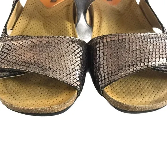 CALZAMEDI SPAIN Metallic Leather Orthopedic Comfort Sandals