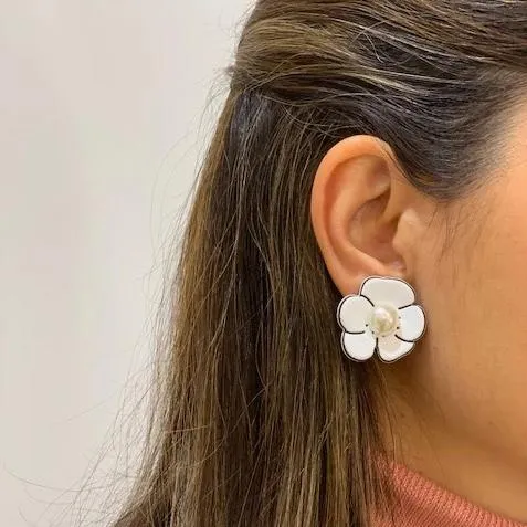Camellia Pearl White Earrings