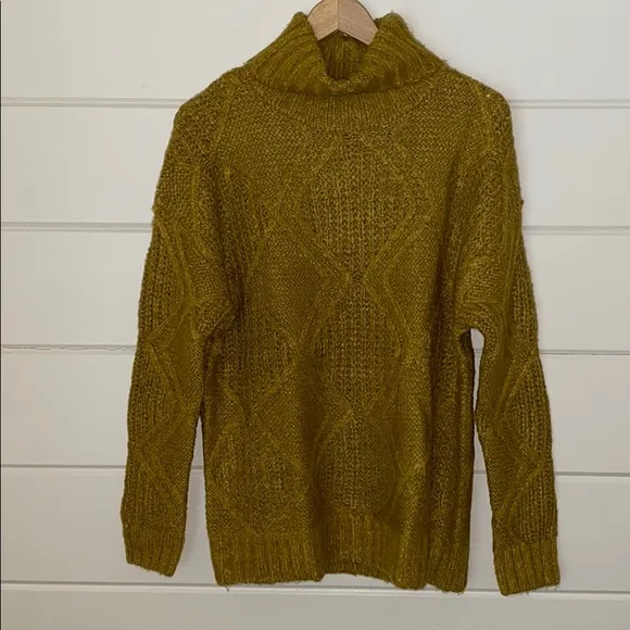 Caslon Chunky Cable Knit Turtleneck Sweater