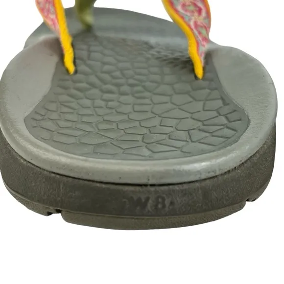 Chaco Classic Flip with  Arch Support Women’s size 8 in Yellow Pink Green