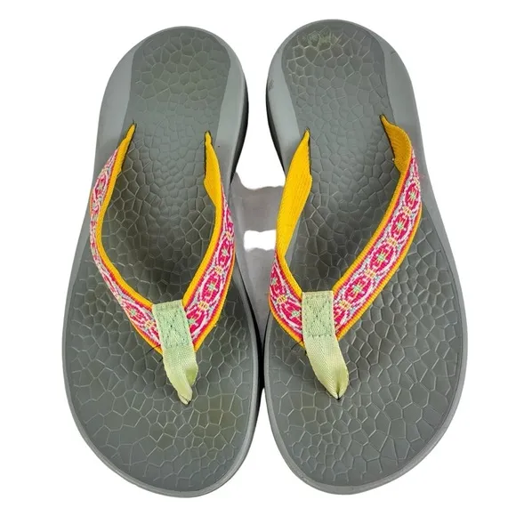 Chaco Classic Flip with  Arch Support Women’s size 8 in Yellow Pink Green