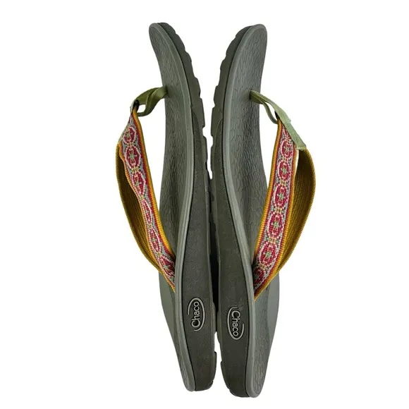 Chaco Classic Flip with  Arch Support Women’s size 8 in Yellow Pink Green