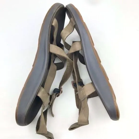 CHACO Wayfarer Gray Brown Mens Leather Buckle Sandals