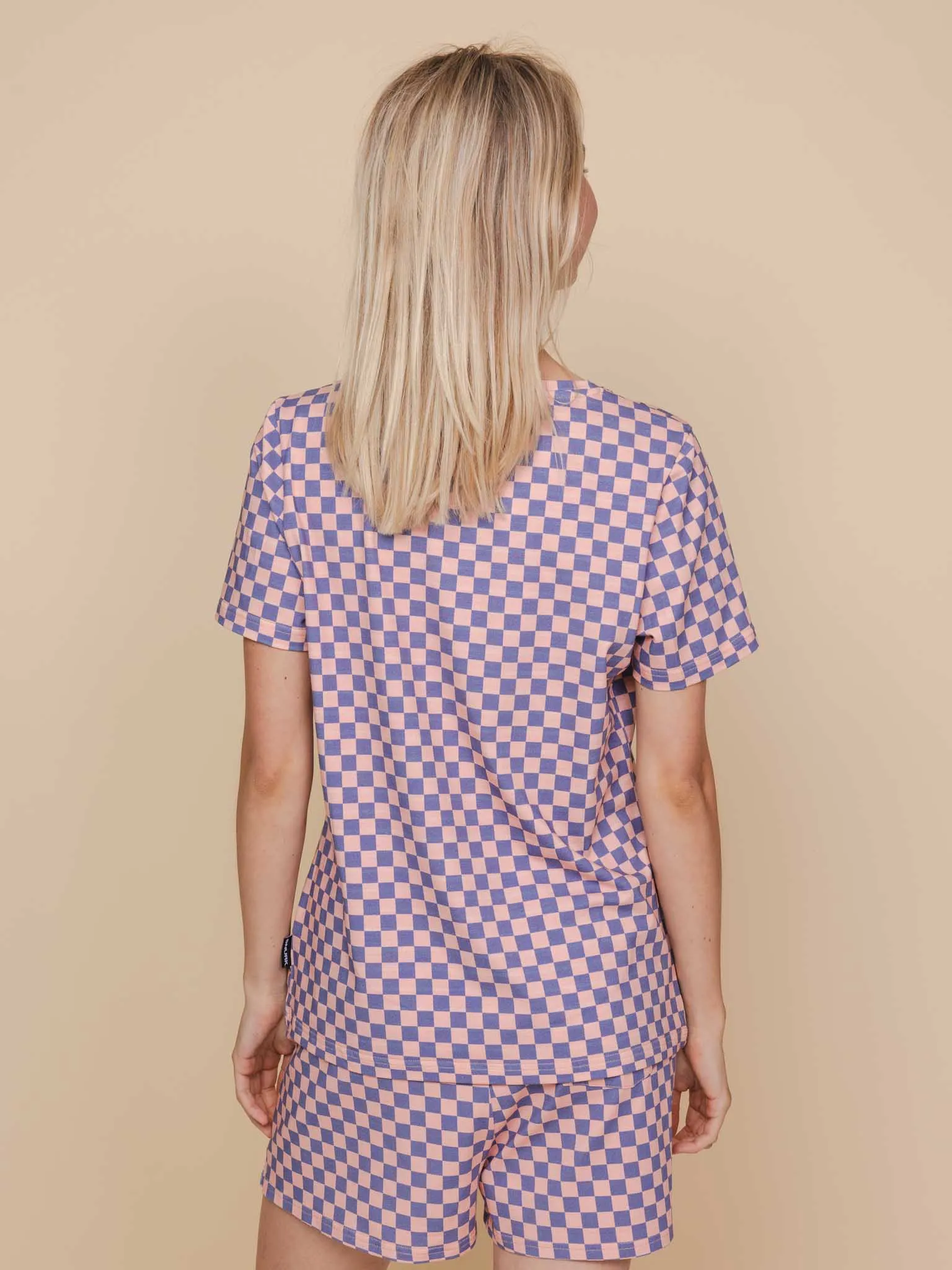 Check V-neck T-shirt en Shorts set Dames