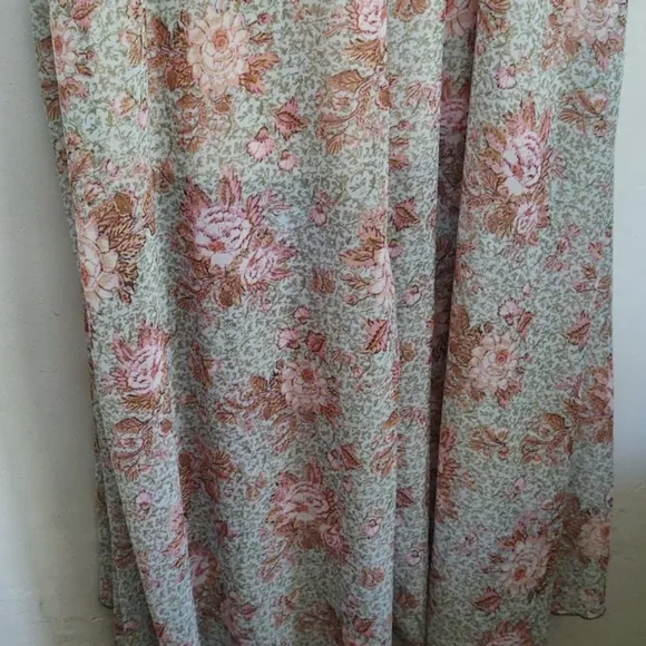 City Triangles Hi low Floral  Maxi dress sz 15