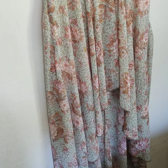 City Triangles Hi low Floral  Maxi dress sz 15