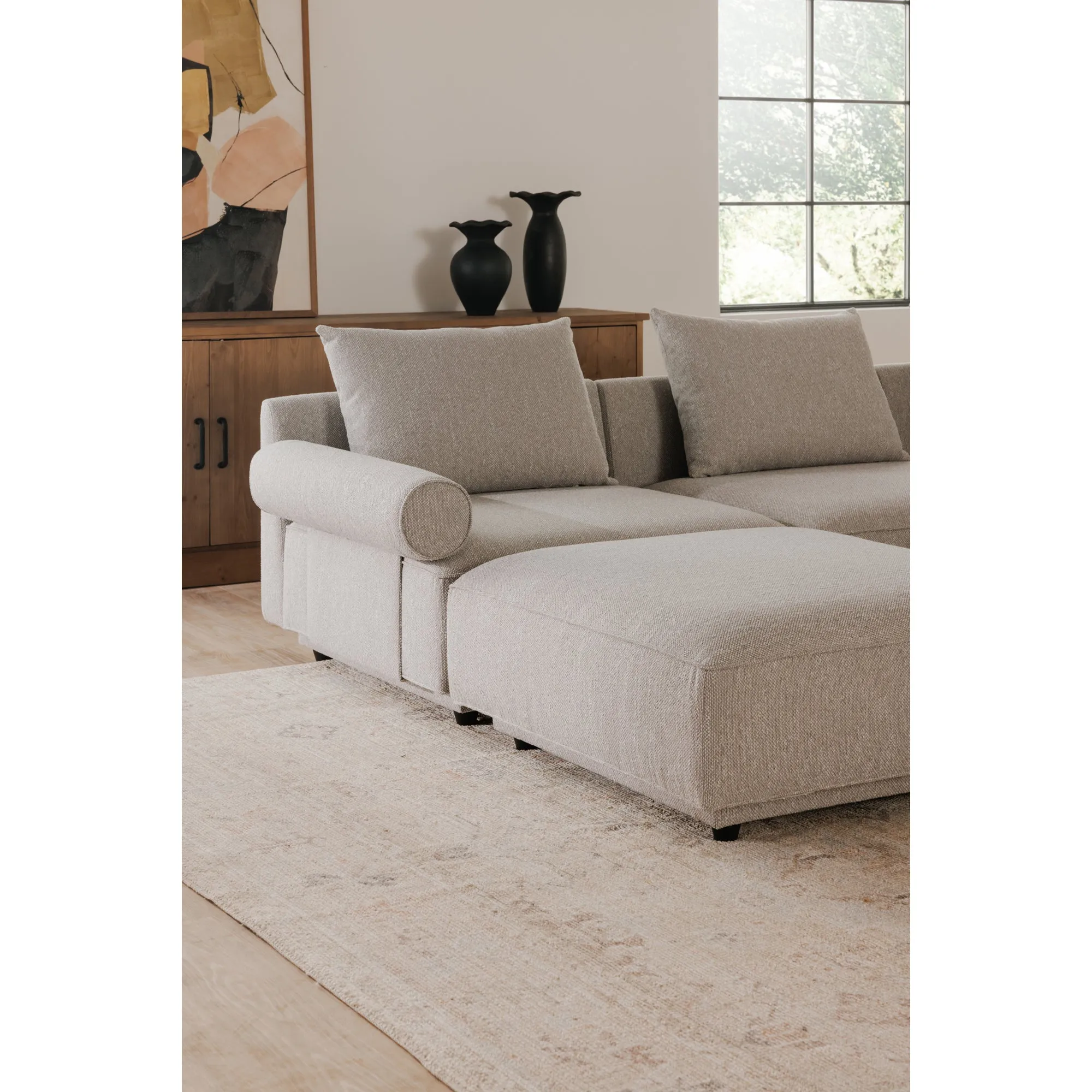 Comfy Contour Slipper Chair