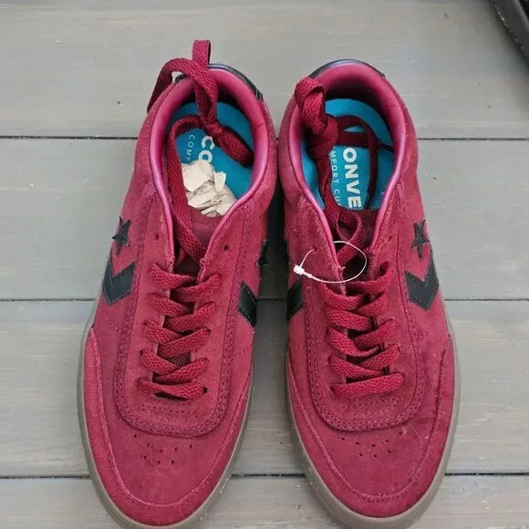 Converse Boys Red Courtland Suede Leather Accent Low Top Sneaker Size 5