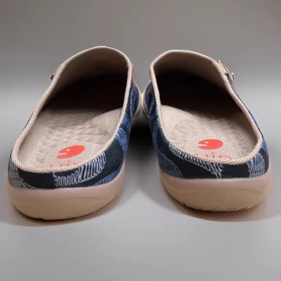 COPY - 🔥BRAND NEW UIN SLIP ONS🔥