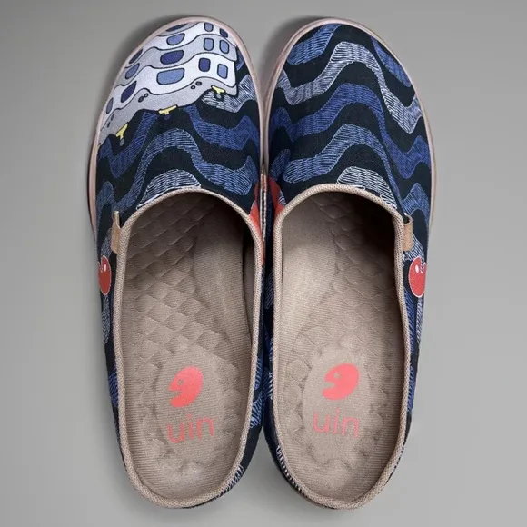 COPY - 🔥BRAND NEW UIN SLIP ONS🔥