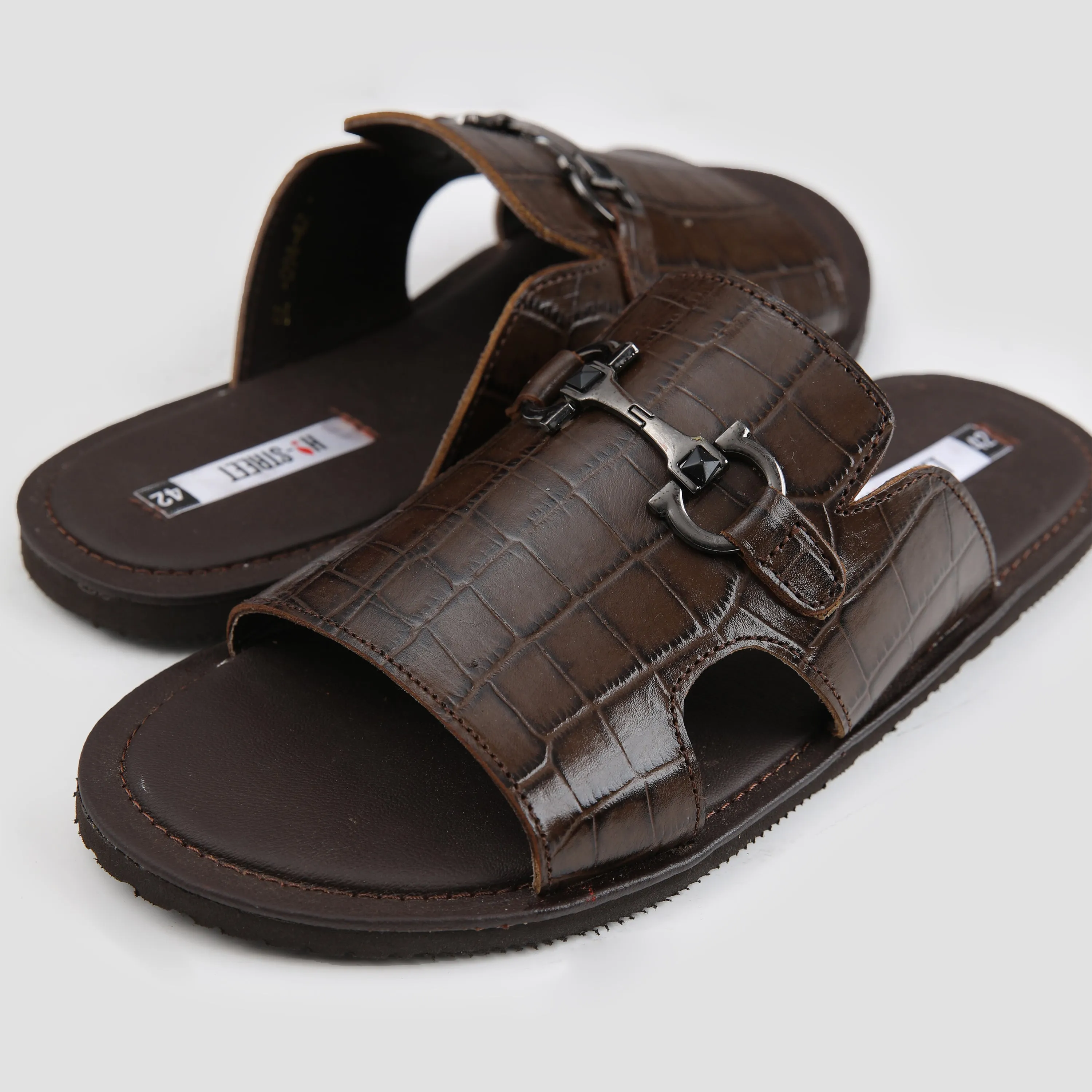 CROC TEXTURED LEATHER SLIPPER