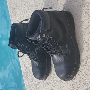 Dr. Marten Mens Industrial Steel Toe Safety Boots Airwair Leather Sz 11