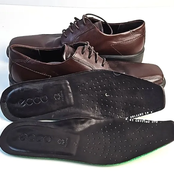 Ecco Minneapolis Tram Full Grain Leather Lace Up Square Toe Oxford Dress Shoe