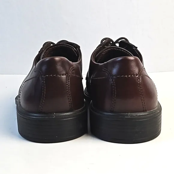 Ecco Minneapolis Tram Full Grain Leather Lace Up Square Toe Oxford Dress Shoe