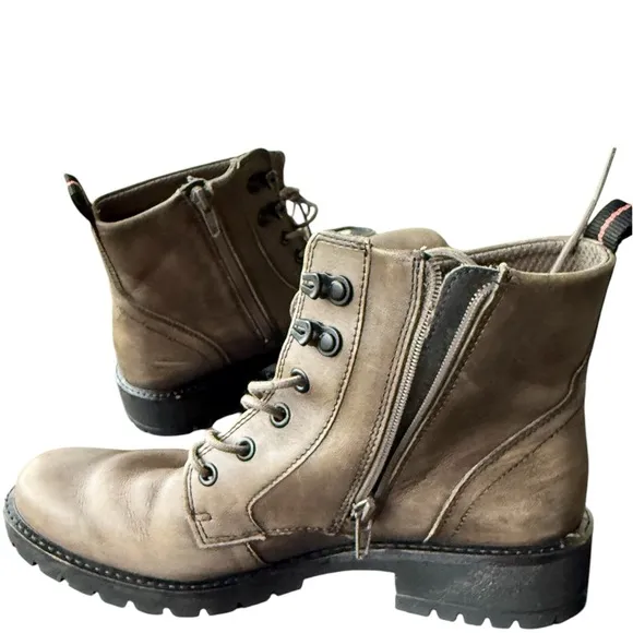 ECCO Women's Neutral Color Leather Ankle Boots Size 8 Casual Block Heel