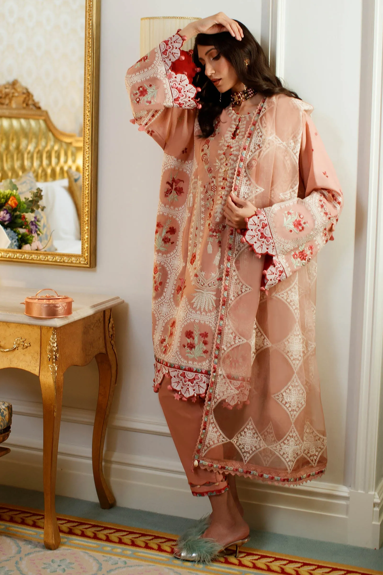 EL22-01 A (LARA) | Elan Lawn 2022 | Unstitched Embroidered Lawn Suit