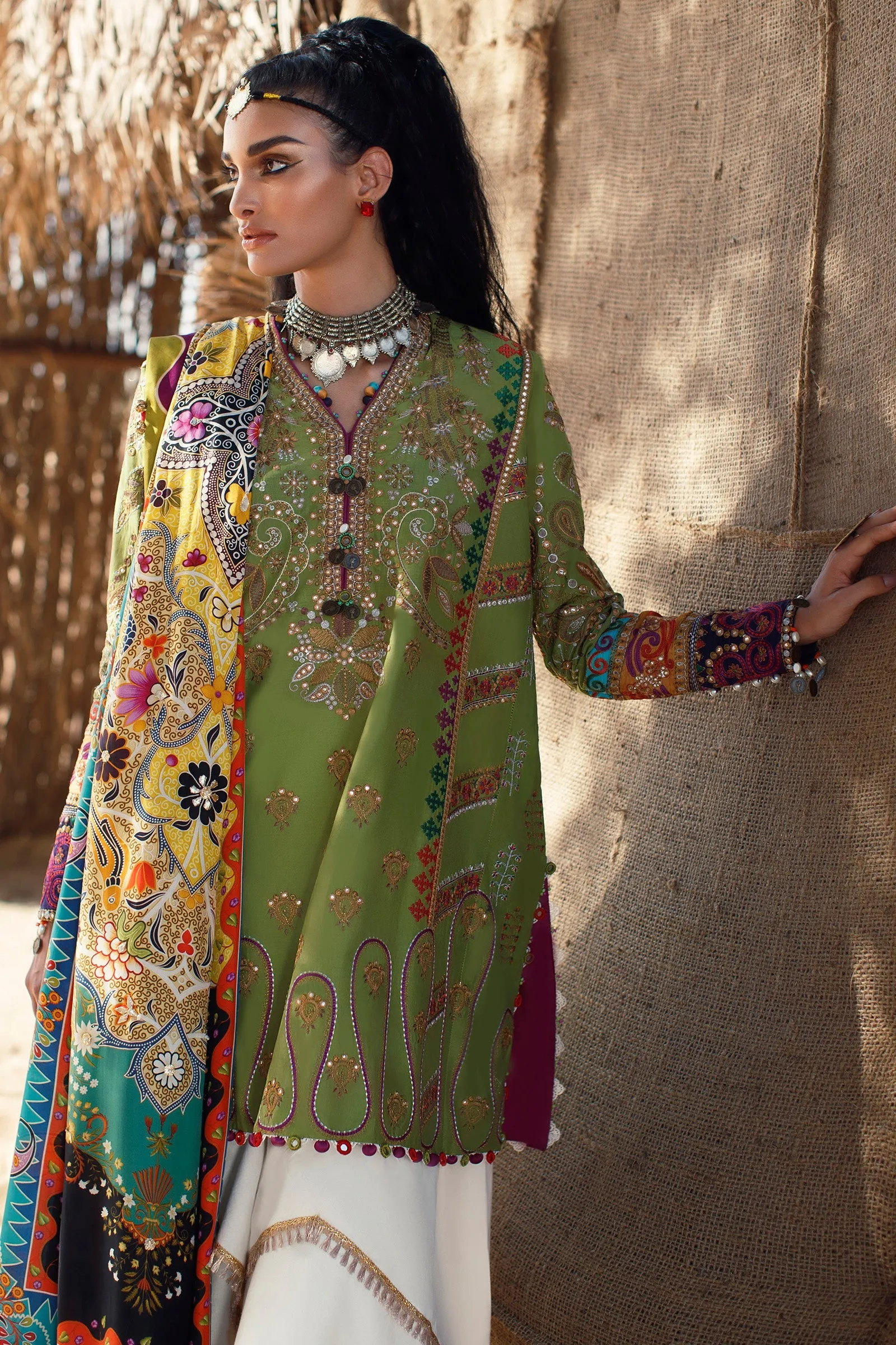 EL22-04 B (MAHROSH)  | Elan Lawn 2022 | Unstitched Embroidered Lawn Suit