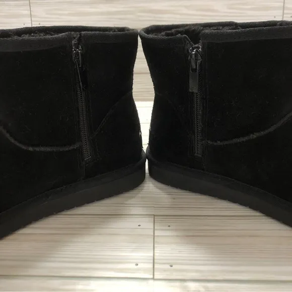 EUC Kids Koolaburra Koloa Mini Boots