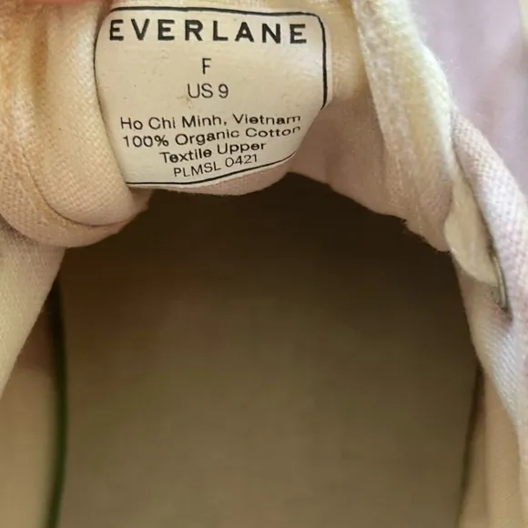 Everlane The Forever Lace Up Canvas Sneaker in Dusty Lavender Dip Ombre Dye