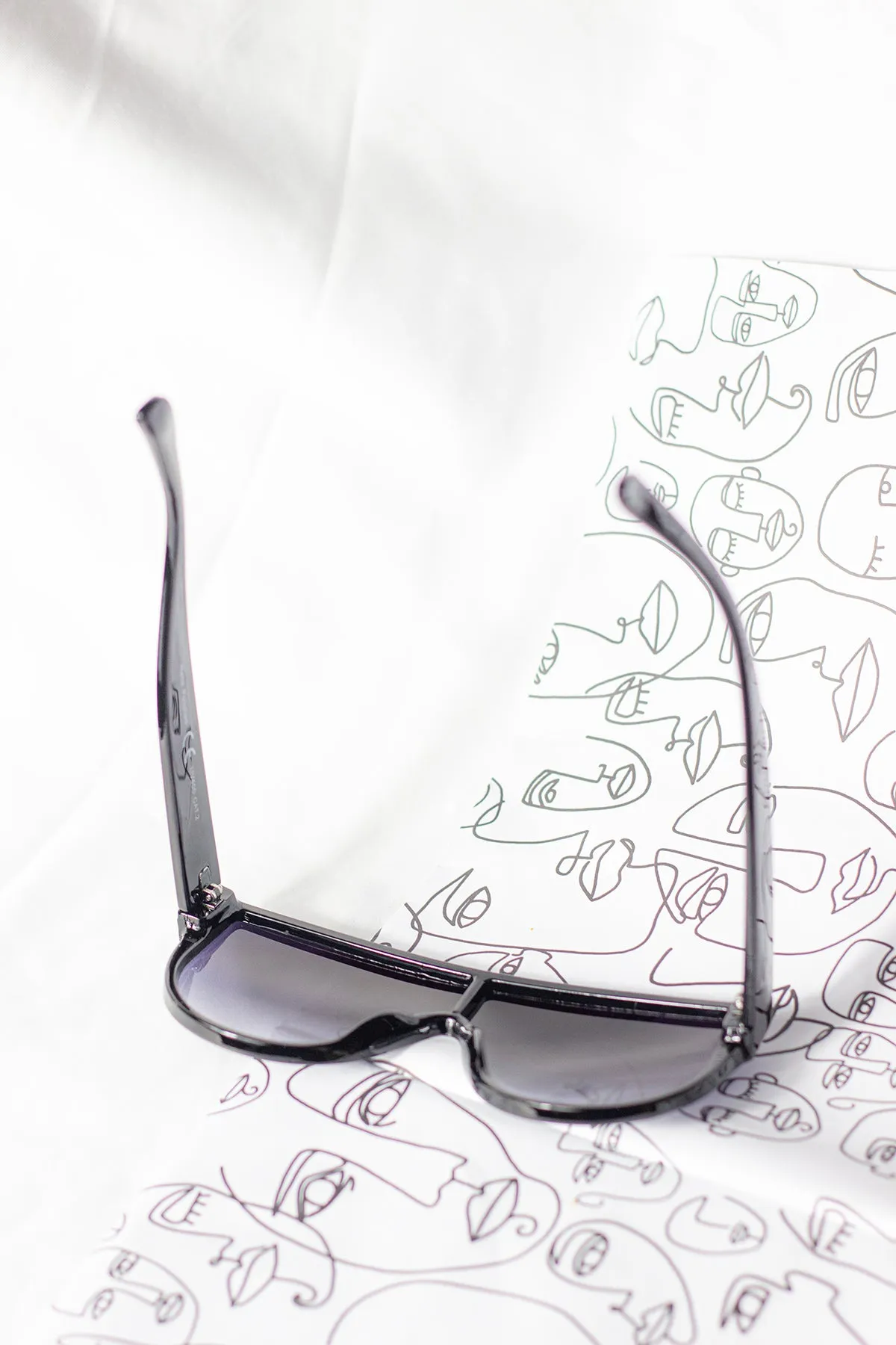 Flat Top Full Lens Sunglasses