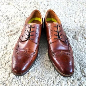 Florsheim Cognac Uptown Wingtip Oxford Comfortech Ortholite w/Criss Cross Lacing