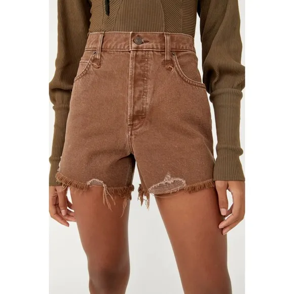 Free People Makai Cutoff Jean Short 24 26 Chocolate Brown Denim Raw Hem Distress