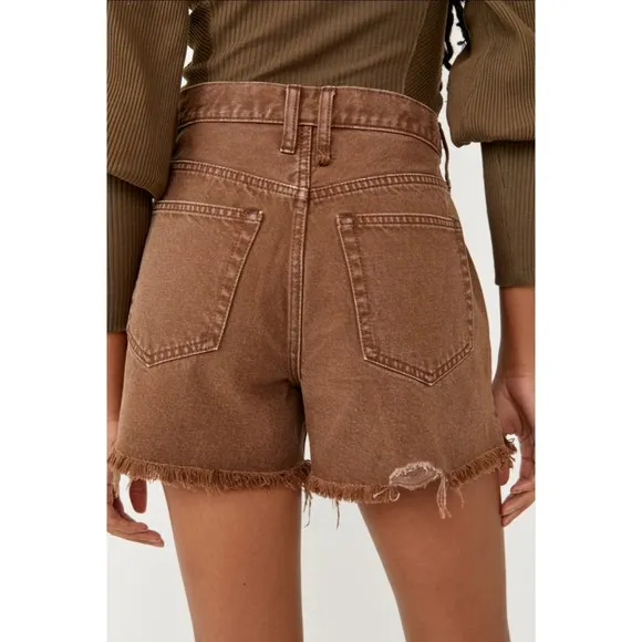 Free People Makai Cutoff Jean Short 24 26 Chocolate Brown Denim Raw Hem Distress