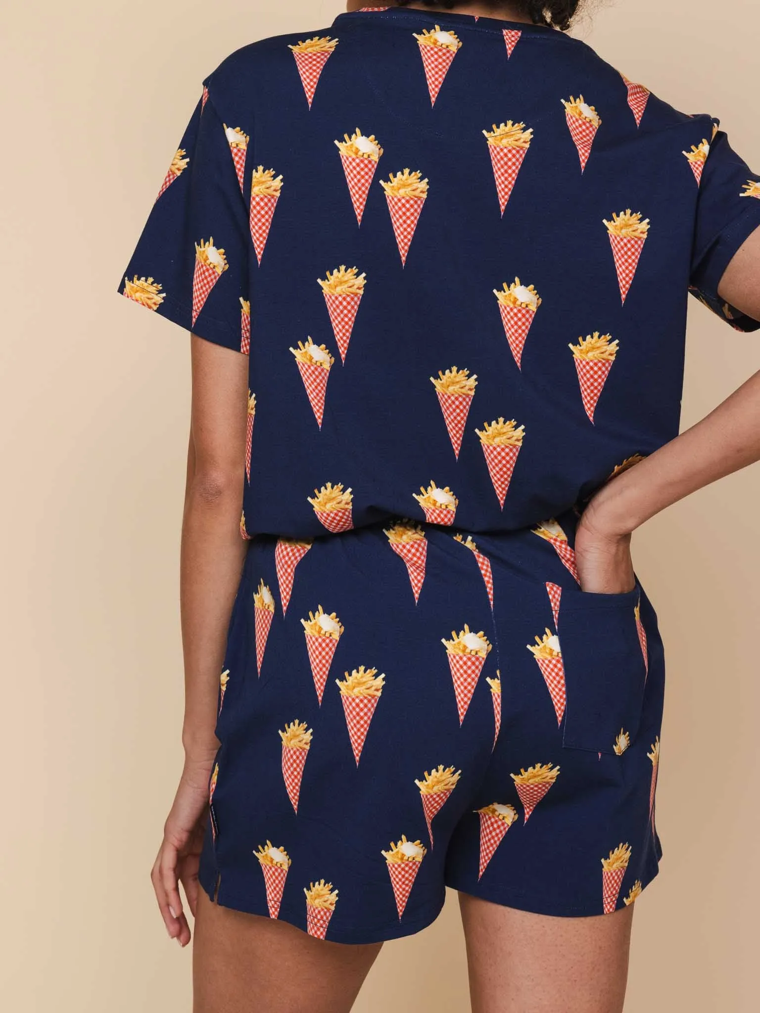 Fries Navy T-shirt en Shorts set Dames